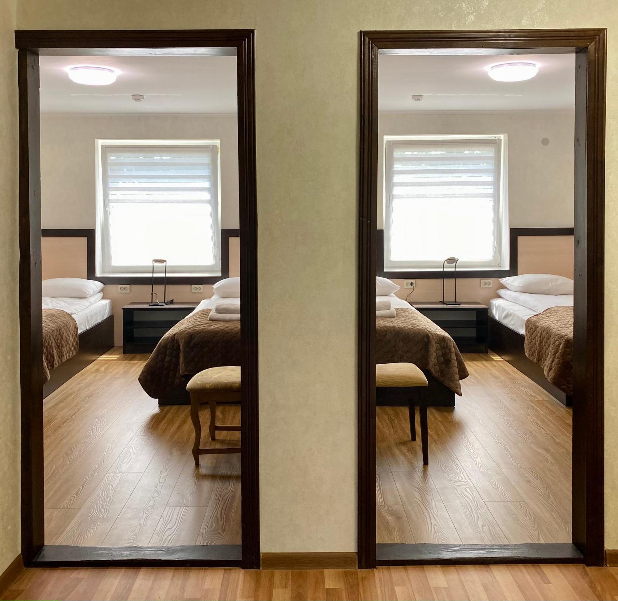 Hotel Koral Чернивци Екстериор снимка